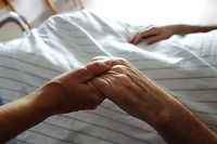 L'acte d'euthanasie se déroule de plus en plus à domicile selon la volonté du patient.