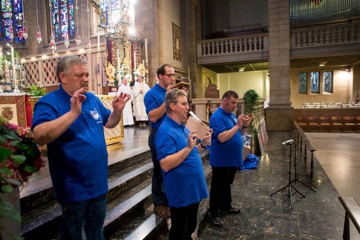 Inklusive Messe in Lautsprache und Gebärdensprache.