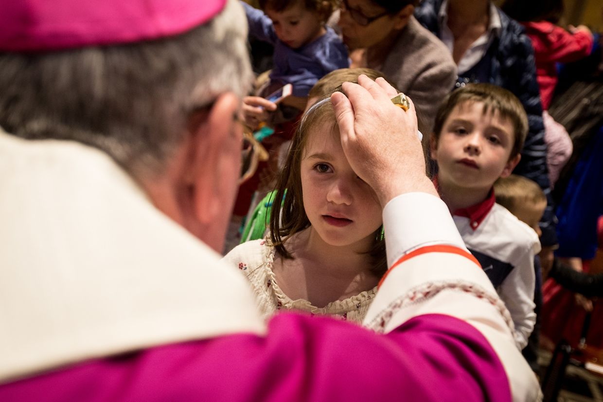 Andacht mit Segnung der Kinder und Eltern.