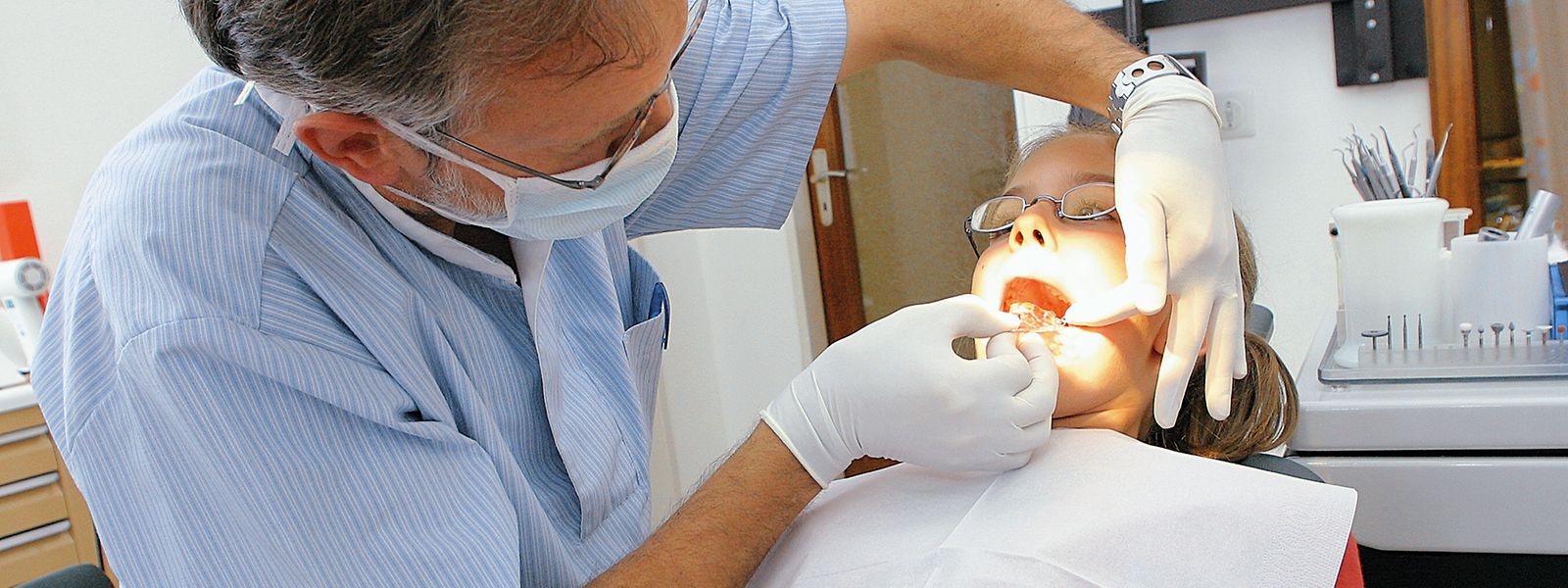 Les améliorations des soins dentaires, déjà annoncées en mai 2021, sont toujours en cours d'élaboration.