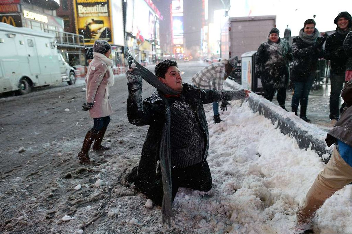 Weite Teile Der Us Ostkuste Betroffen Schnee Bremst New York Aus