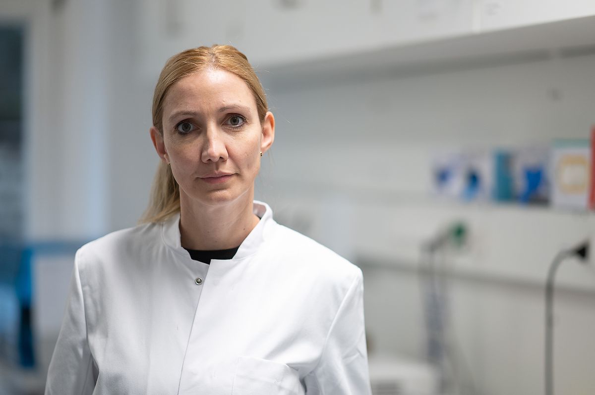 Die deutsche Virologin Sandra Ciesek sieht die Verkürzung des Genesenen-Status von sechs auf drei Monate kritisch.  