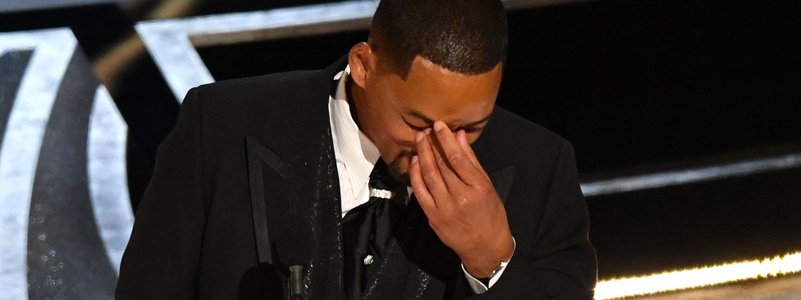 Will Smith, en pleurs, a tenu à s'excuser pour son geste envers Chris Rock.