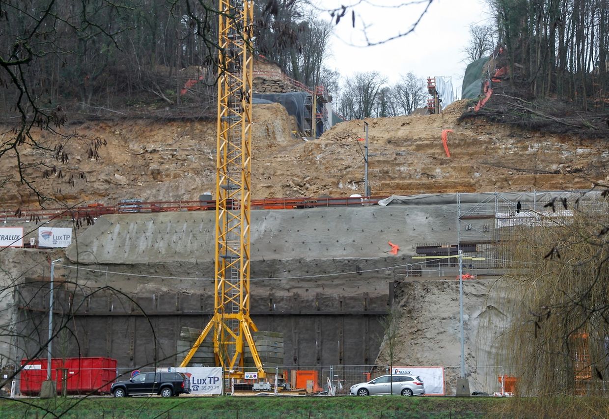 Les travaux vus depuis la Côte d'Eich. Le funiculaire sera opérationnel en décembre 2017.