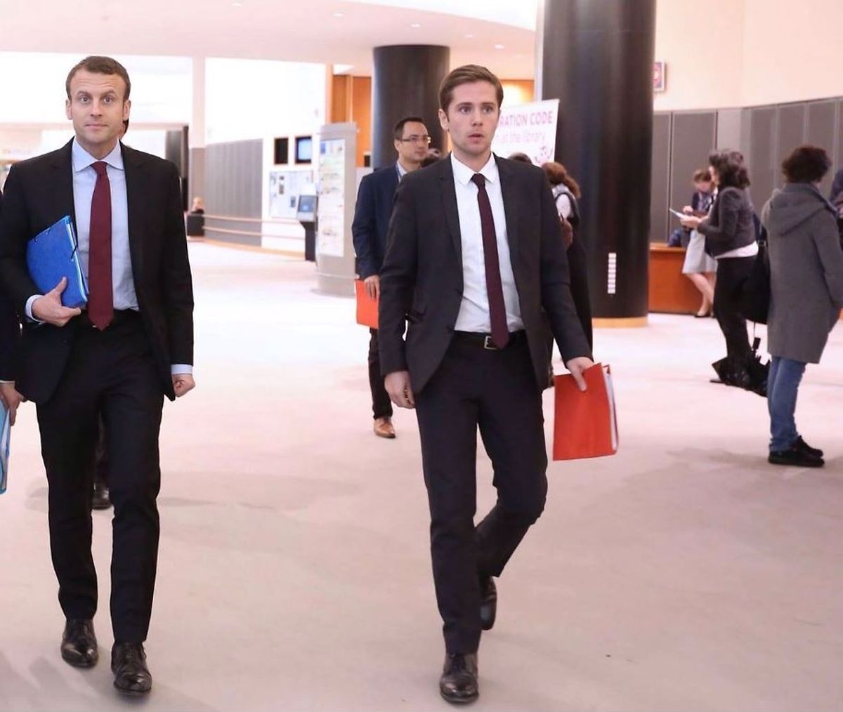 Pieyre-Alexandre Anglade aux côtés d'Emmanuel Macron
