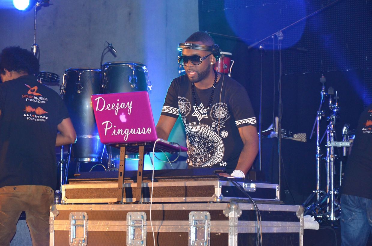 DJ Pingusso abriu e fechou a noite