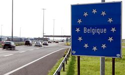 13.9. Belgique /Poste Frontiere  Sterpenich  Foto: Guy Jallay