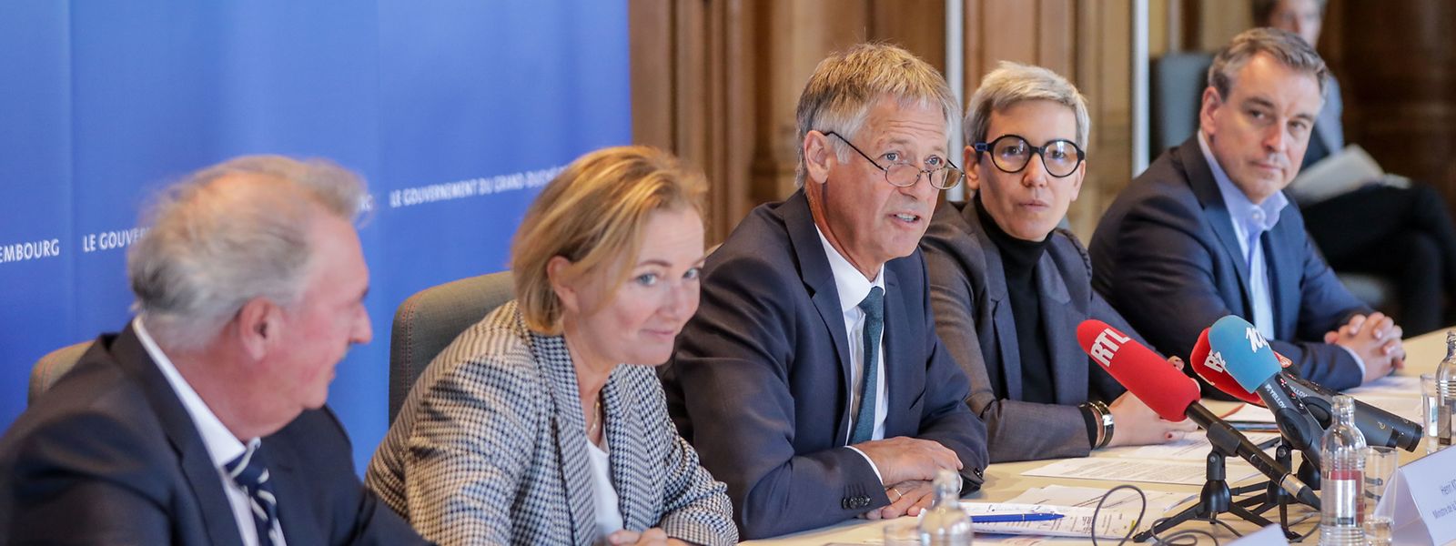 Il fallait bien cinq ministres pour présenter le dispositif "Problématique de la criminalité liée aux stupéfiants".