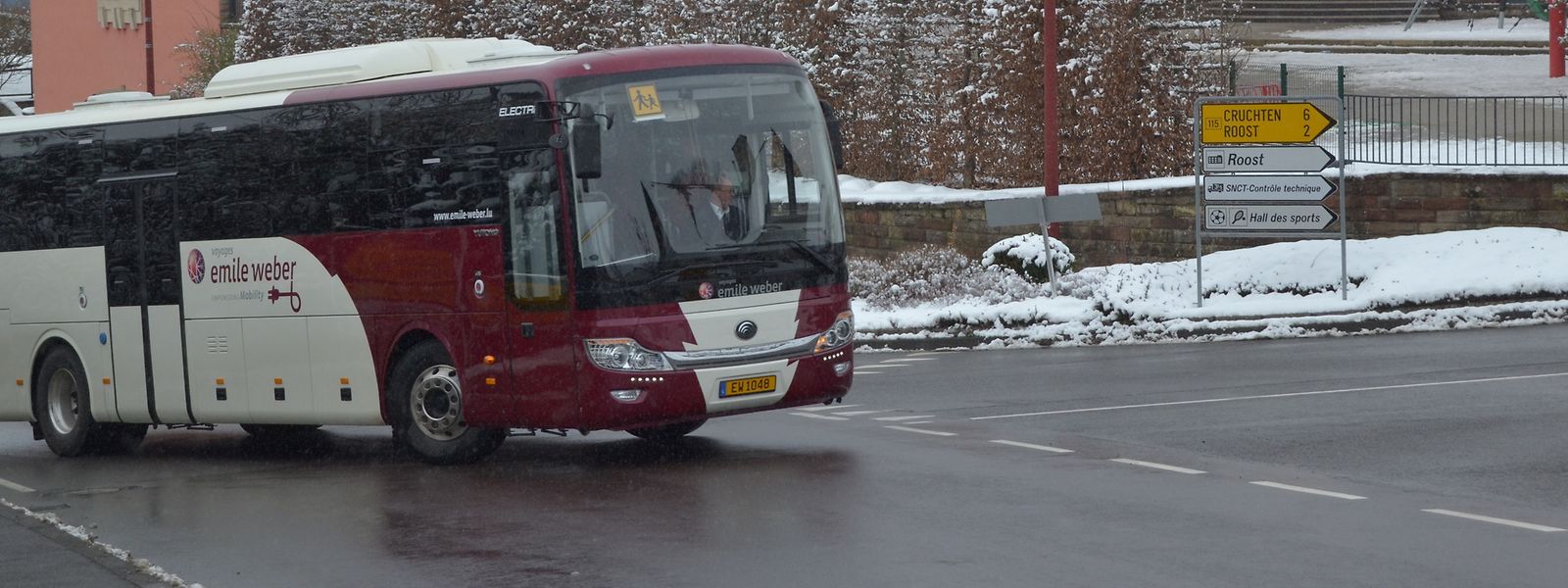 Erster Vollelektrischer Schulbus Im Einsatz