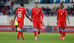 Danel Sinani (Luxemburg - 9) - Leandro Barreiro (Luxemburg - 16) / Fussball, Katar WM-Qualifikation Europa 2021-22, Gruppe A, 6. Spieltag / 09.10.2021 / Luxemburg - Serbien / Stade de Luxembourg / Foto: Yann Hellers