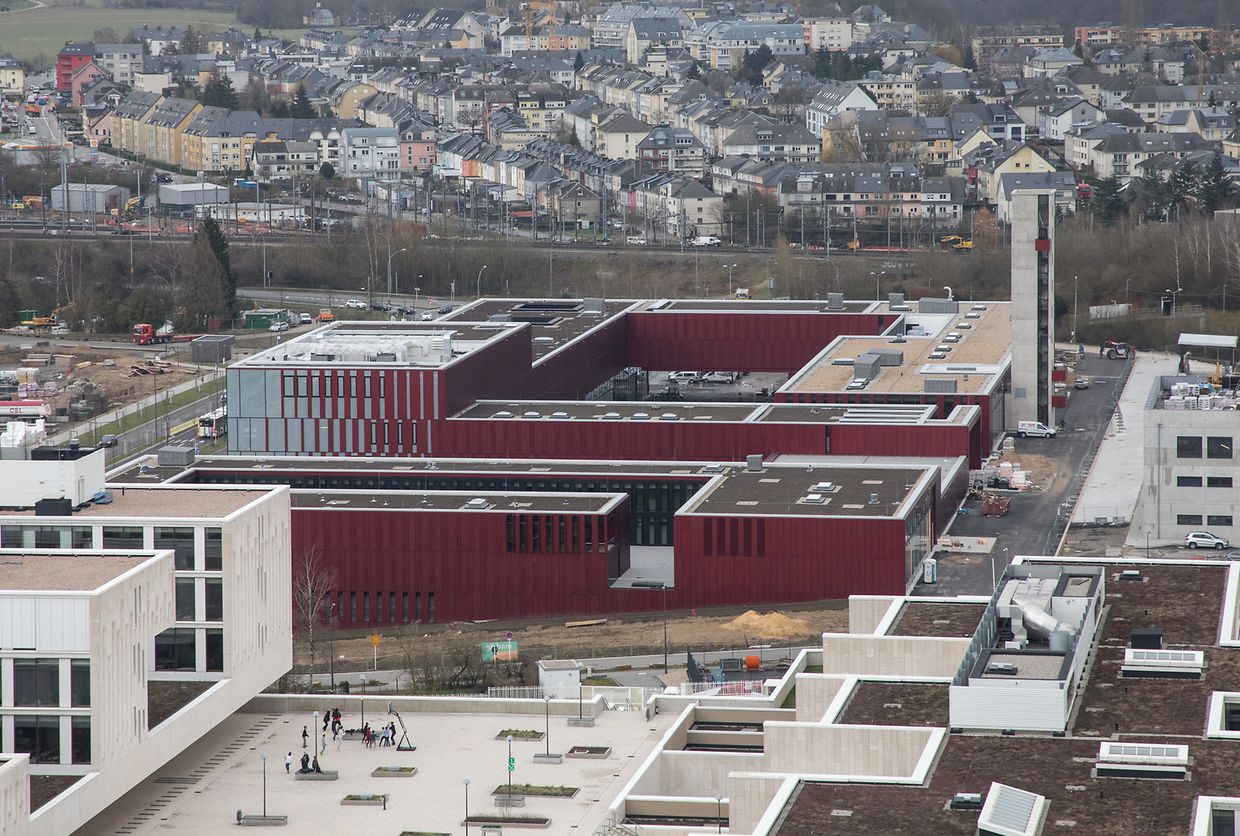Aux abords du nouveau quartier, les installations flambant neuves des pompiers du CGDIS ouvriront cette année.