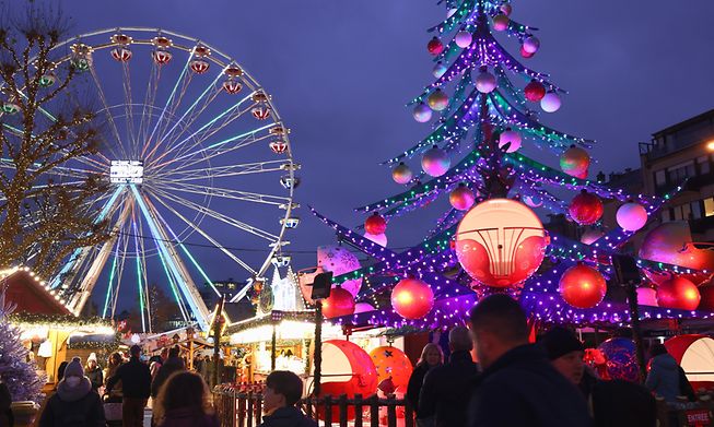 Winterlights in the city, but don't forget the many Christmas markets taking place in other towns and villages in the Grand Duchy 