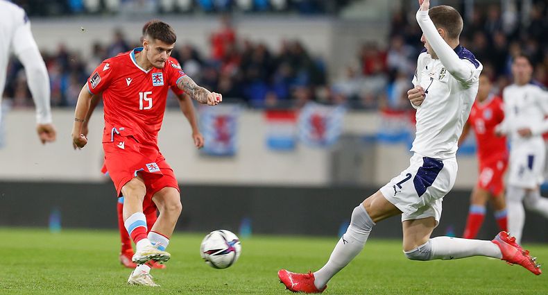 Olivier Thill (Luxemburg - 15) / Fussball, Katar WM-Qualifikation Europa 2021-22, Gruppe A, 6. Spieltag / 09.10.2021 / Luxemburg - Serbien / Stade de Luxembourg / Foto: Yann Hellers