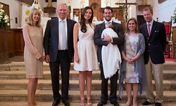 Célébration religieuse du Baptême de S.A.R. la Princesse Amalia 
Chapelle de Saint-Ferréol à Lorgues, France,  
LL.AA.RR. le Grand-Duc Henri et la Grande-Duchesse Maria Teresa, LL.AA.RR. le Prince Félix et la Princesse Claire avec la Princesse Amalia, Monsieur et Madame Hartmut Lademacher( photo Cour grand-ducale/Guy Wolff, tout droits réservés)