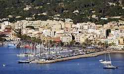 (FILES) In this file photo taken on May 21, 2008 yachts and boats are seen in the harbour of Port d'Andratx on the Balearic island of Majorca. Majorca in the mediterranean Sea is one of the most favoured holiday destinations for German tourists. - Germans with holiday homes in Mallorca are clamouring to return to the sun-soaked island as the coronavirus lockdowns ease, but Spanish authorities are pushing back. (Photo by OLIVER LANG / AFP)
