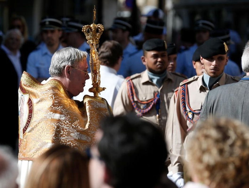 Oktav, Octave, Oktave - Schlusspr�ssessioun, Schlussprozession 2015,  Jean Claude Hollerich, Luxembourg, le 10 Mai 2015. Photo: Chris Karaba