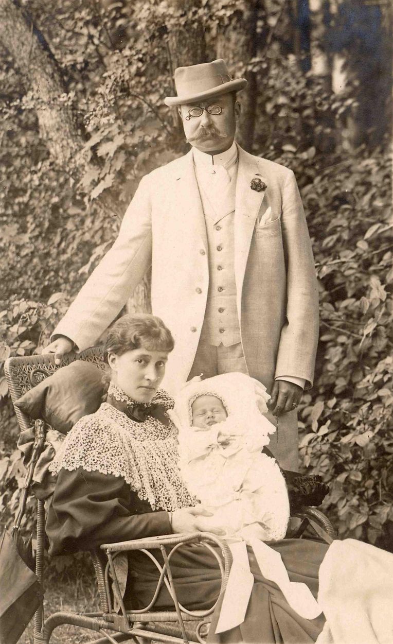 Le Grand-Duc héritier Guillaume et la Grande-Duchesse Marie-Anne et leur fille la princesse Marie Adelaïde.