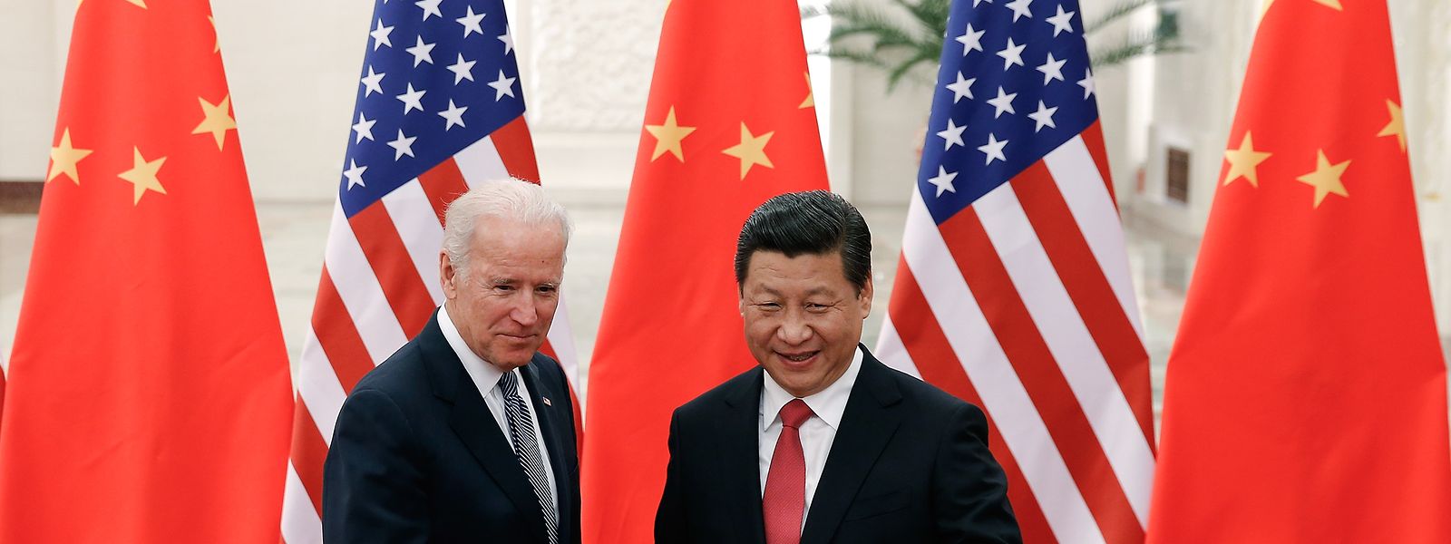 Im Fall von Taiwan geht es auch um einen Machtkampf zwischen den USA und China. Der damalige US-Vizepräsident Joe Biden und der chinesische Staats- und Parteichef Xi Jinping bei einem Treffen in Peking 2013.