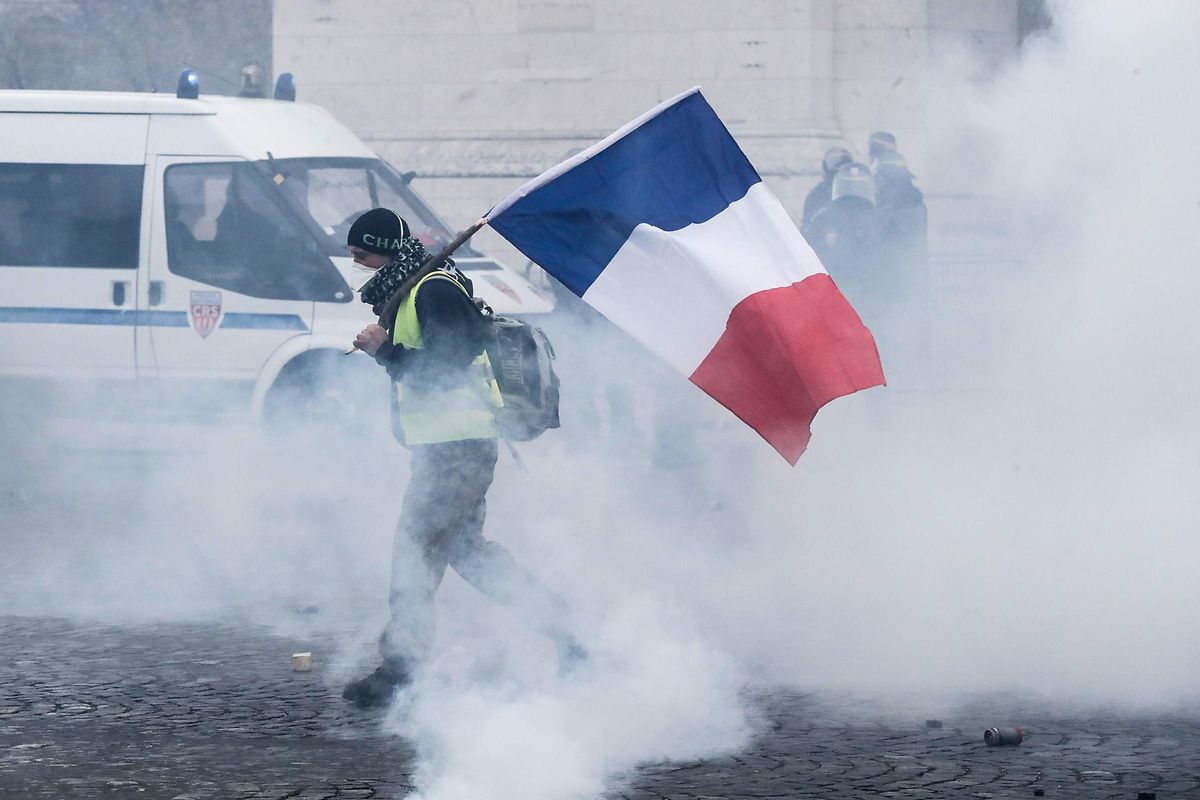 In einigen Teilen von Paris sind die Proteste ausgeartet.