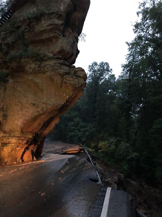 Bilder aus dem Müllerthal, wo die Niederschläge besonders verheerend waren.