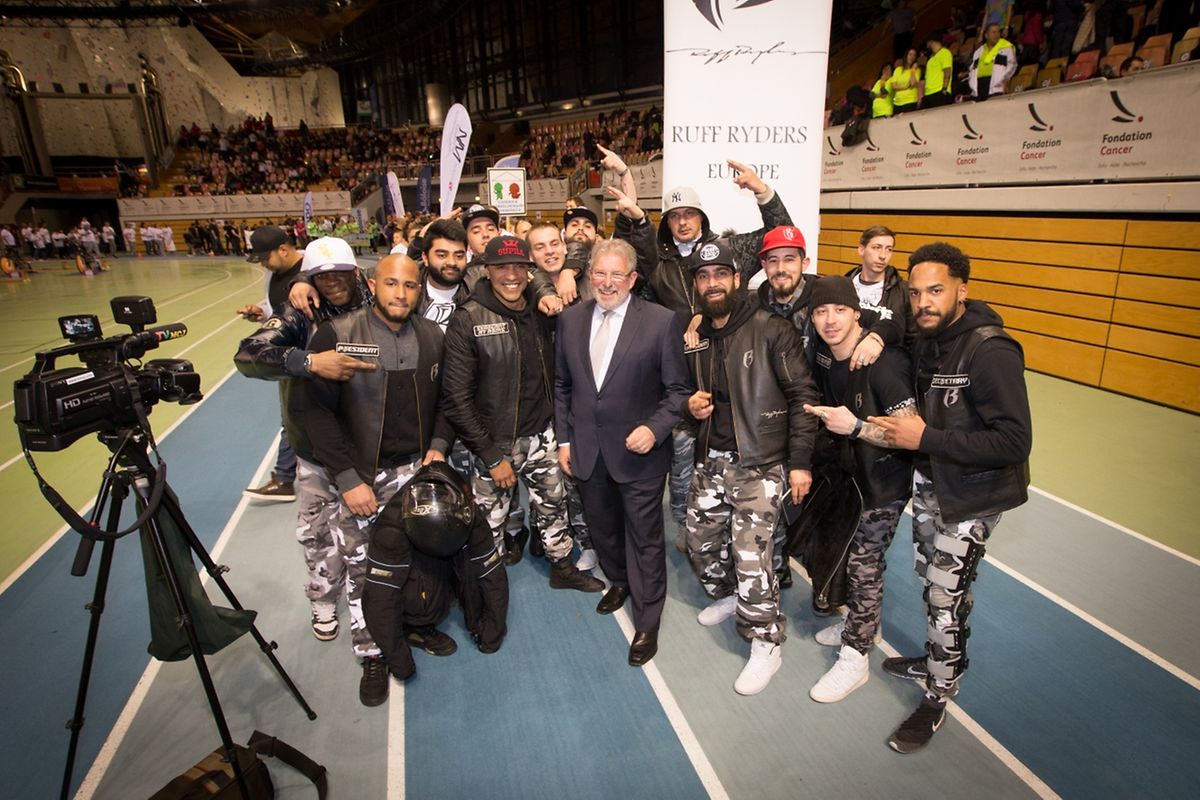 Laufen aus Solidarirät:  „Relais pour la Vie“ der Fondation Cancer, Coque