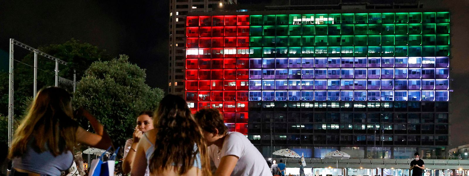 Zu Ehren des Abkommens: Das Ratsgebäude in Tel Aviv erstrahlt in den Farben der Vereinigten Arabischen Emirate.