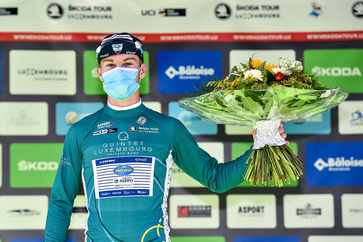 Axel Zingle (F/Nippo) führt die Bergwertung an.