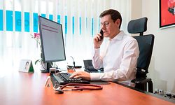 Corona-Virus, Allgemeinarzt Patrice Anton aus Rümelingen berät seine Patienten online über die CNS Onlinekonsultation, E-Consult, Telekonsultation, médecin, téléconsultation, Foto: Guy Wolff/Luxemburger Wort