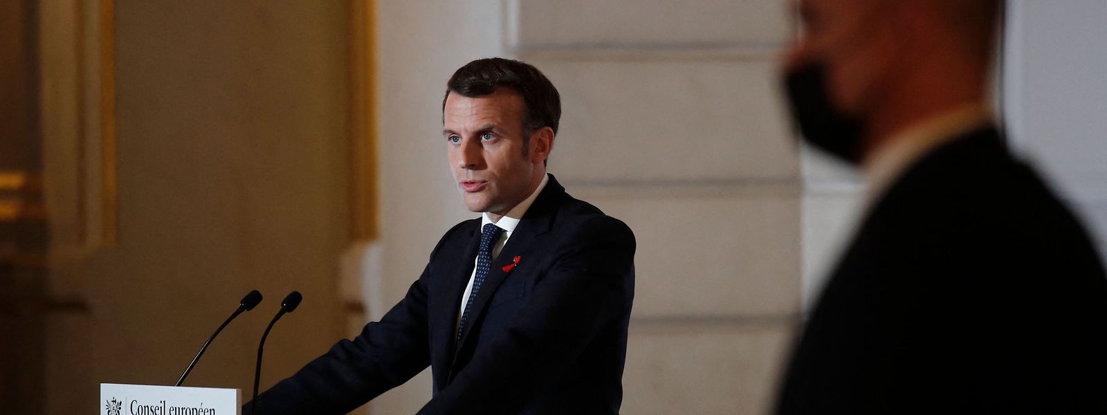 Le président français fera une allocution ce mercredi à 20h pour annoncer ses décisions.