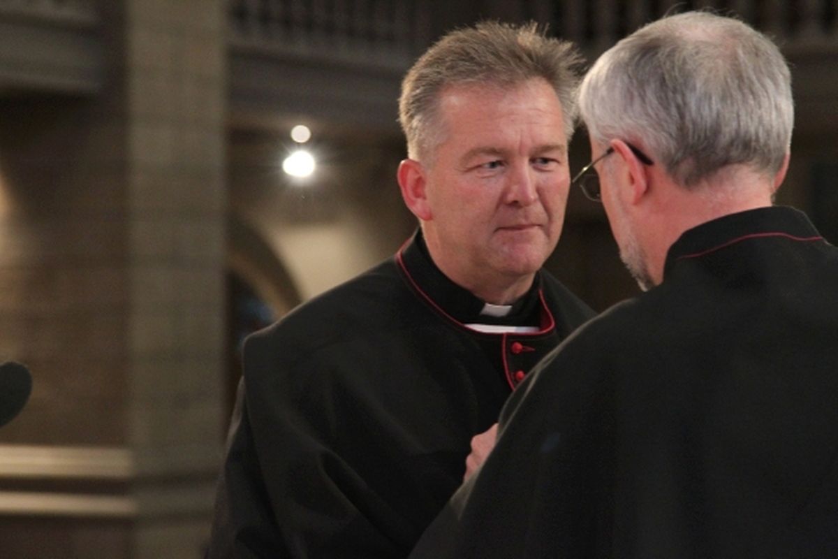 Messe für das Domkapitel, den Bischofsrat, das Centre Jean XXIII, die Diözesankurie, die Diözesanverwaltung, das Seelsorgereferat und alle kirchlichen Mitarbeiterinnen und Mitarbeiter.