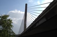 In Luxemburg gibt es keine Brückenstrukturen wie jene in Genua. Die Schrägseilbrücke in Hesperingen ist moderner und hat eine andere Bauweise.