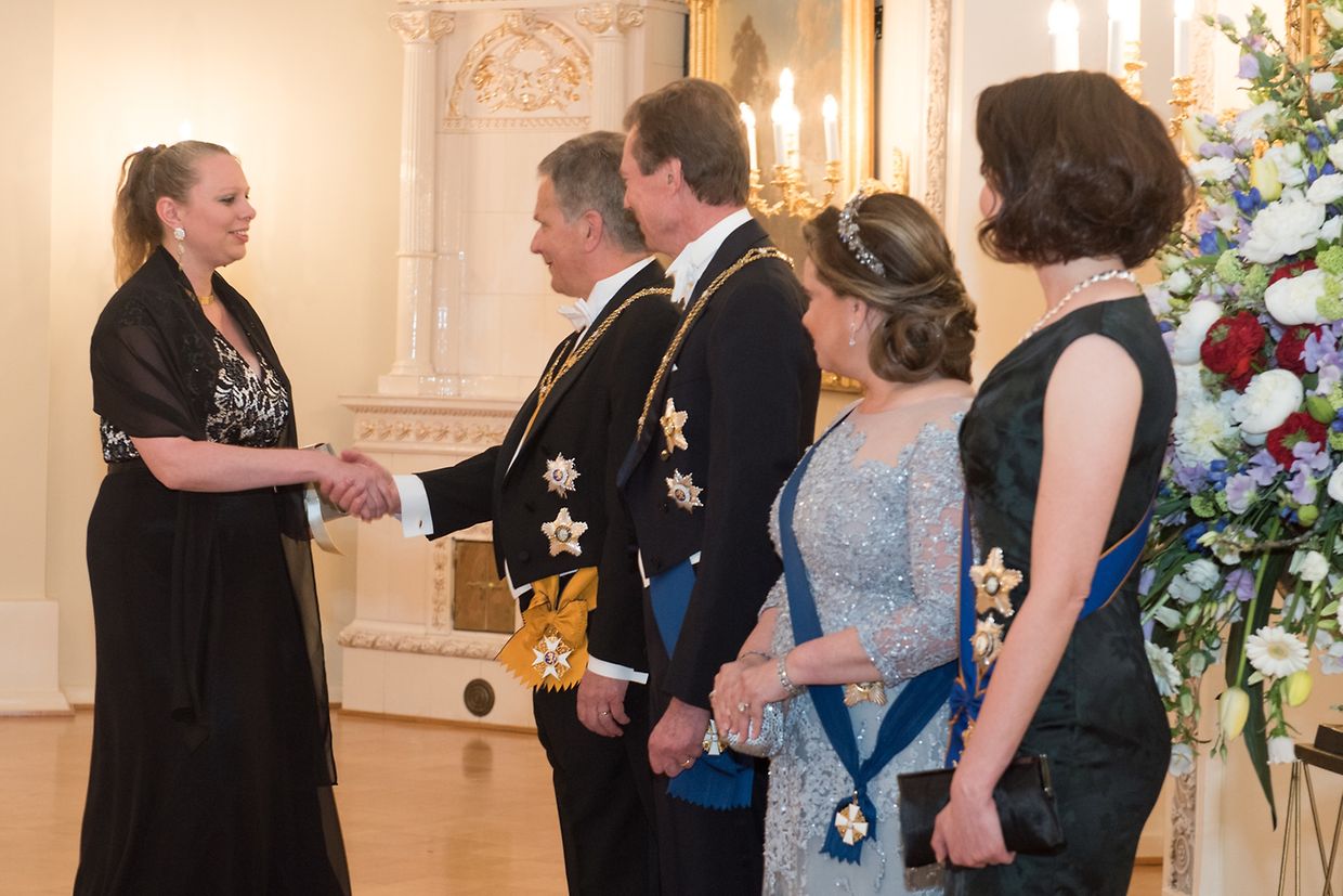 Bei der Begrüßung von Umweltministerin Carole Dieschbourg.