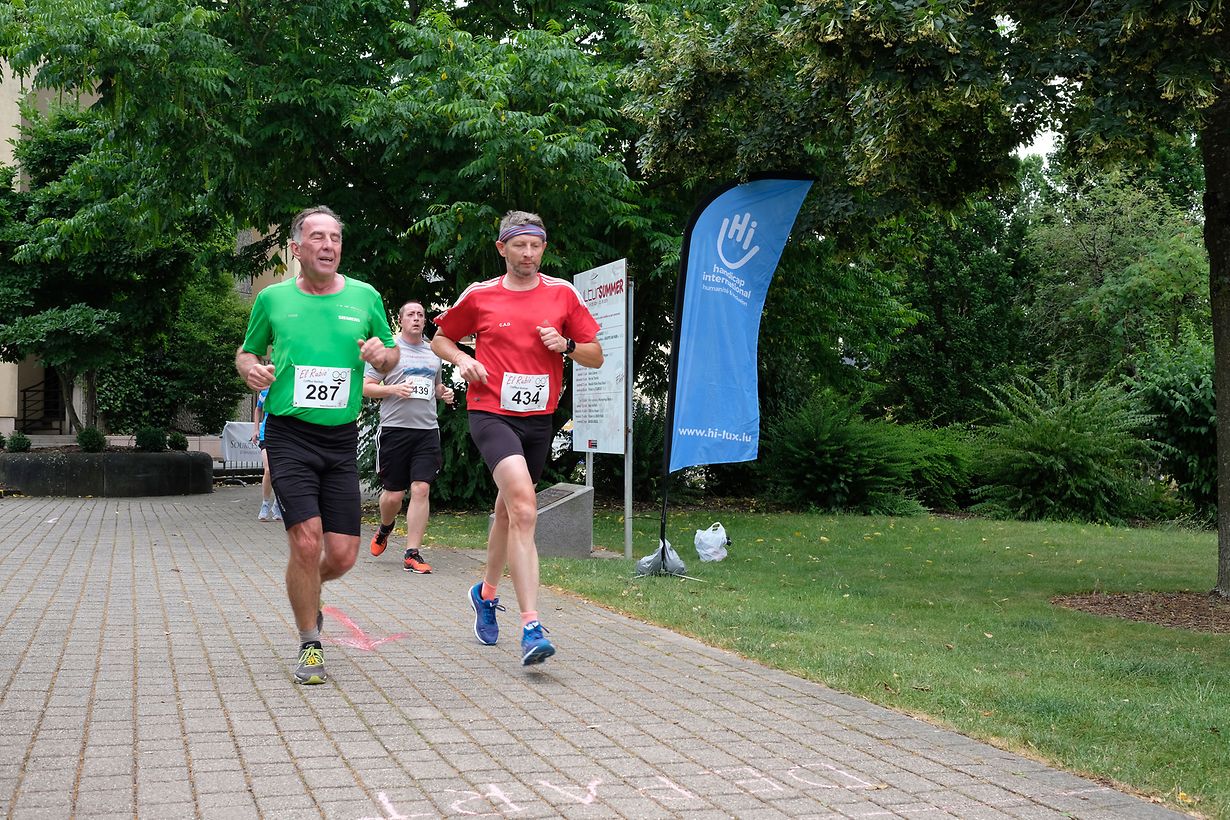 Course solidaire avec Handicap International, 1000 Km Hesperange / ©Luis Pardinas