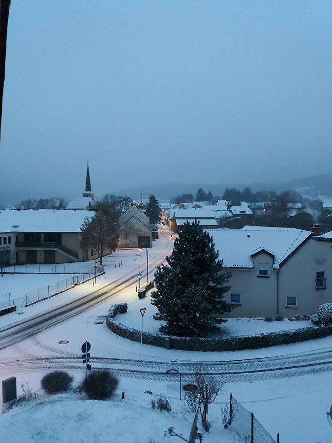 Winterstimmung in Waldbredimus ist dieses Foto überschrieben. 