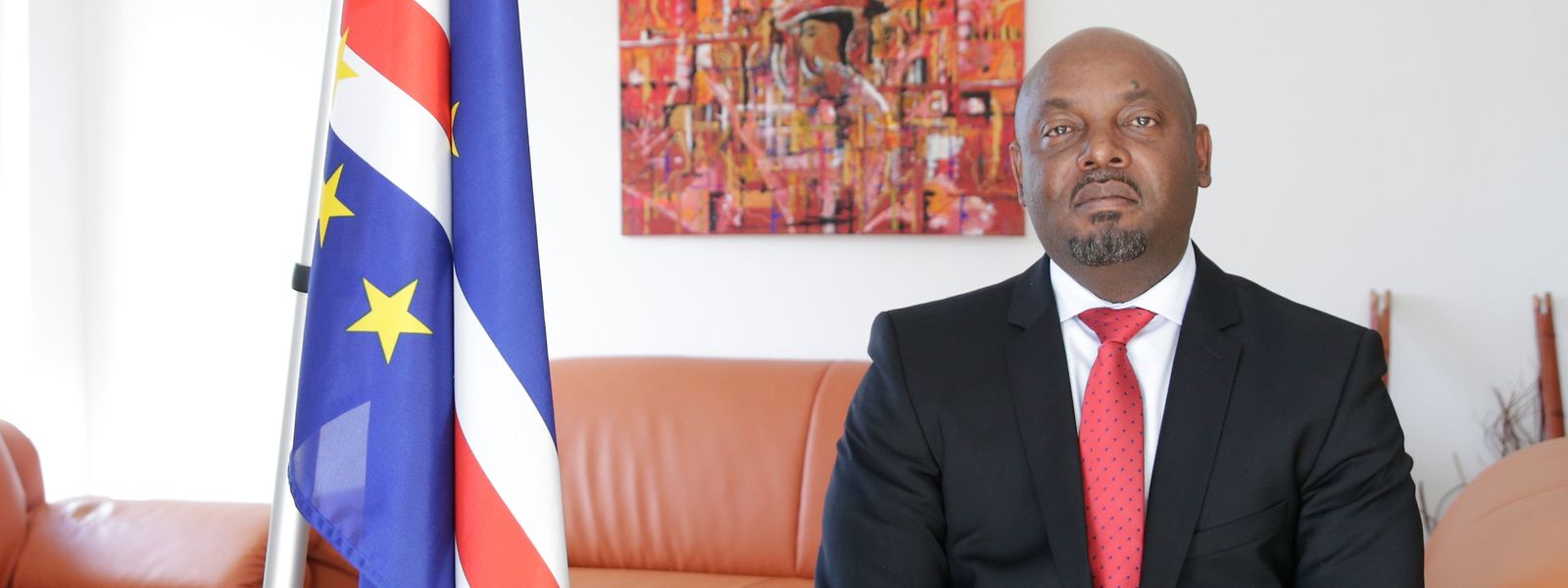 Embaixador de Cabo Verde no Luxemburgo, Carlos Semedo.