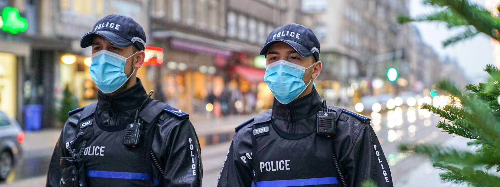 Polizisten könnte bald die Möglichkeit zustehen, einzelne Personen von einem Ort zu verweisen. 