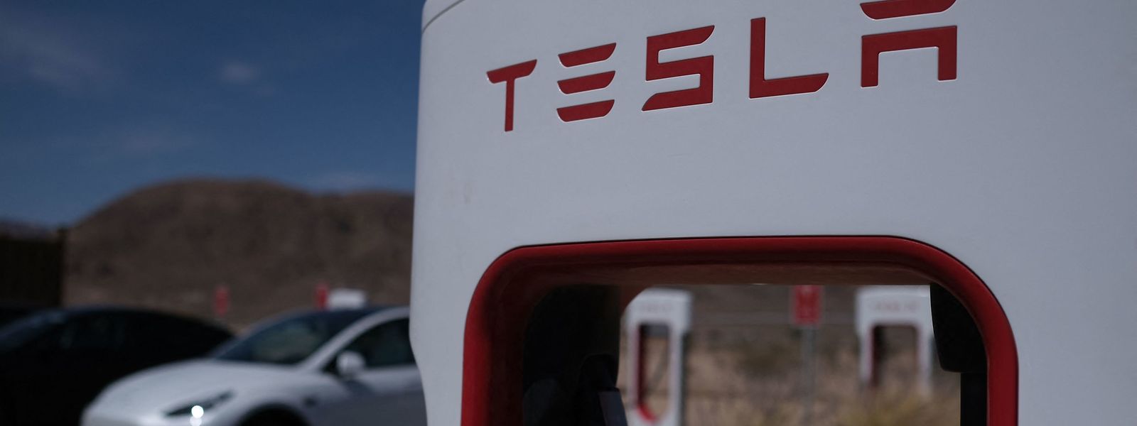 Die sogenannten „Superladegeräte“ von Tesla haben der Firma einen Vorsprung bei der E-Mobilität verschafft. 