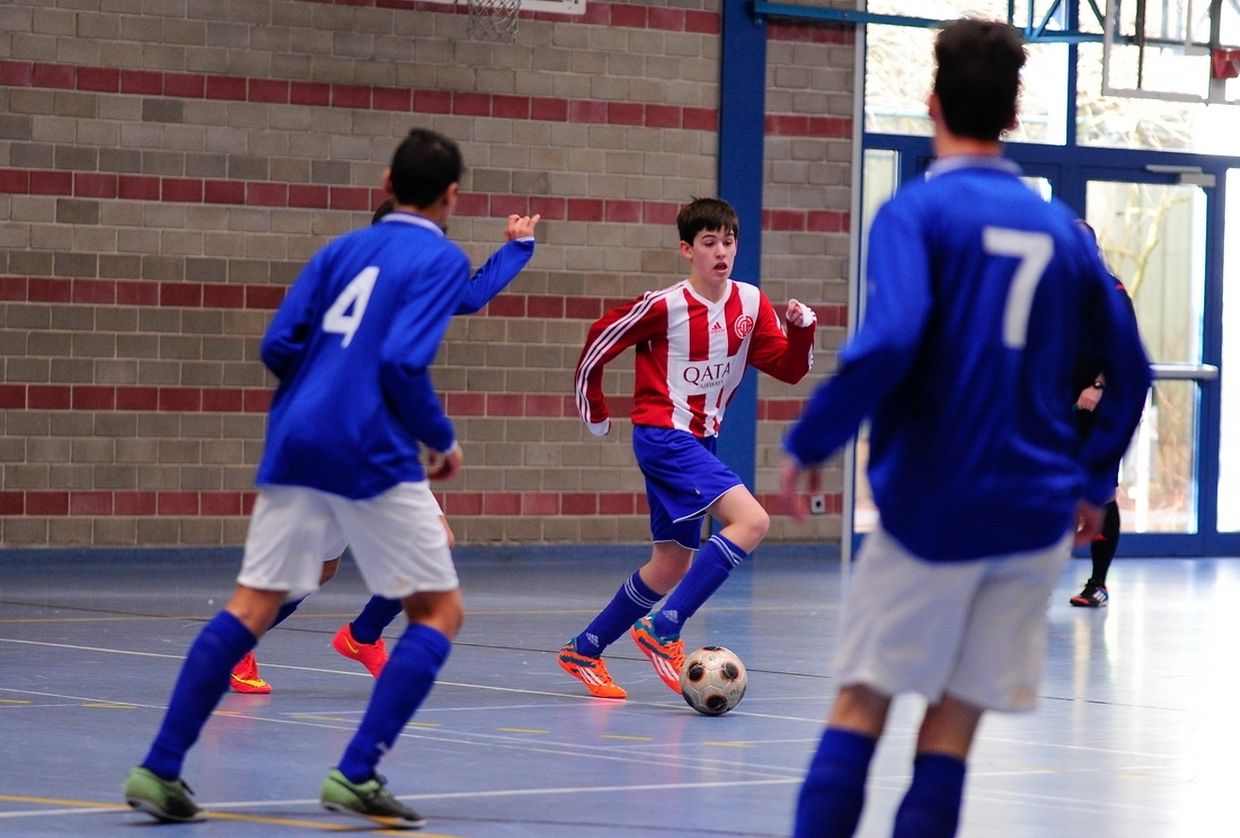 mywort - CS FOLA SCOLAIRES ERREICHEN 2.RUNDE IM LALUX-FUTSAL CUP 2015