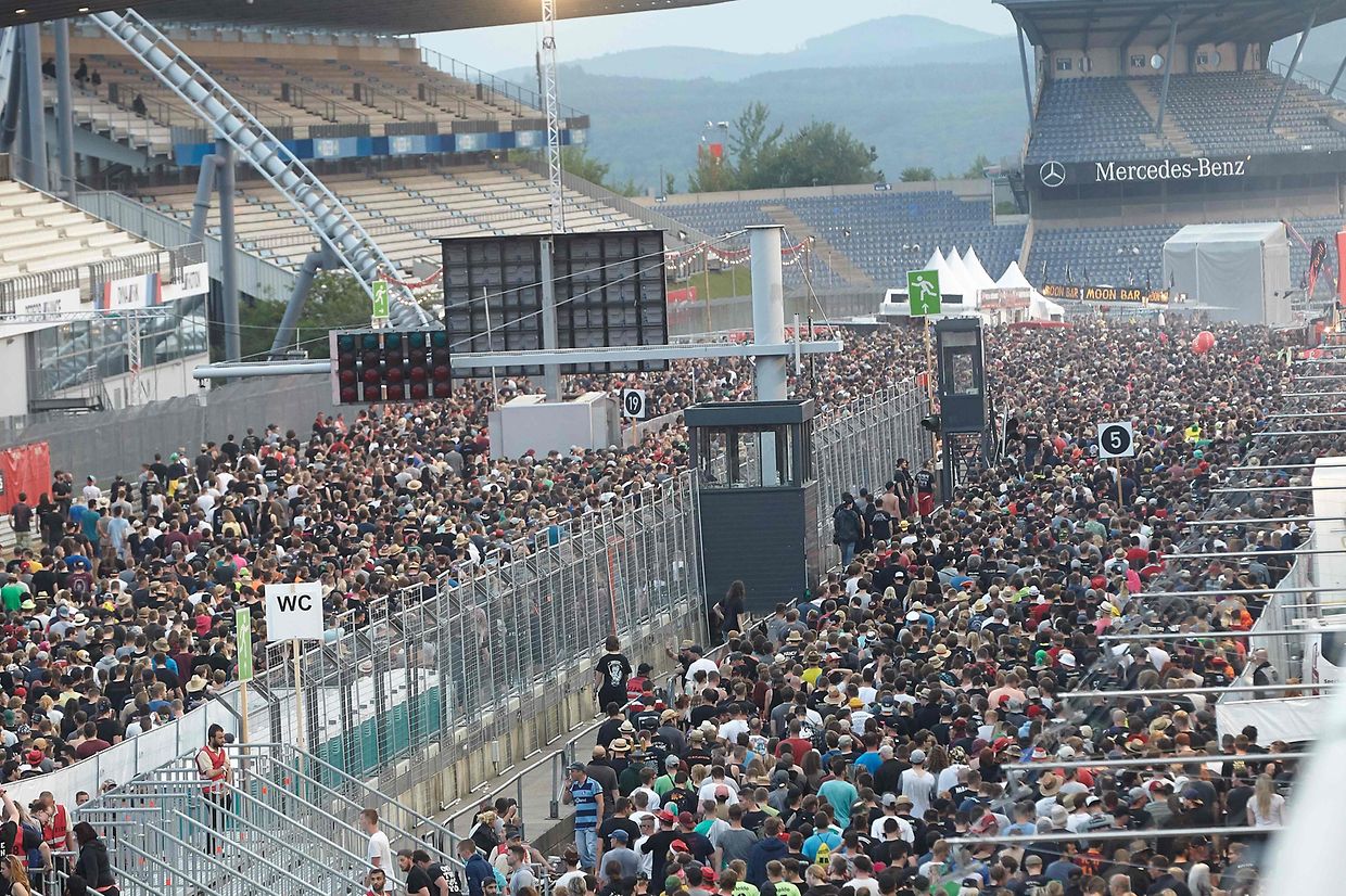 Unerwartete Wendung: Rund 87000 Besucher mussten das Festivalgelände verlassen.