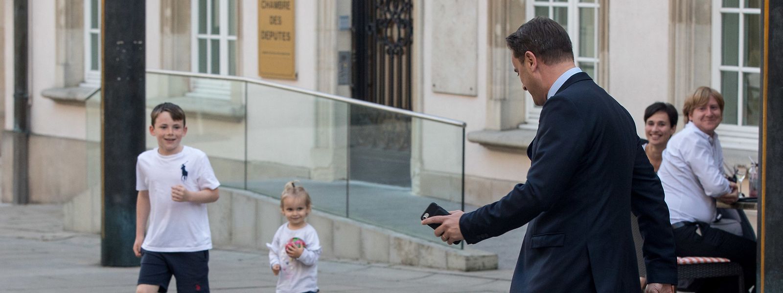 Sollten die Koalitionsverhandlungen zwischen DP, LSAP und Grünen scheitern, könnten Xavier Bettel und die Liberalen immer noch zusammen mit der CSV im Spiel bleiben.