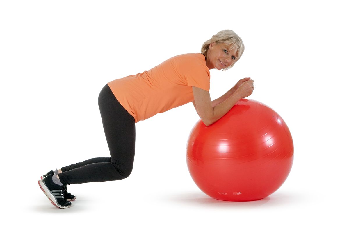 Gesundheit und Fitness Trainieren mit dem Gymnastikball