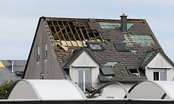 Lokales, online, Bascharage,  ,Tornado, Sturm, 2. Tag, Helfer, Aufräumarbeiten,   Foto: Anouk Antony/Luxemburger Wort