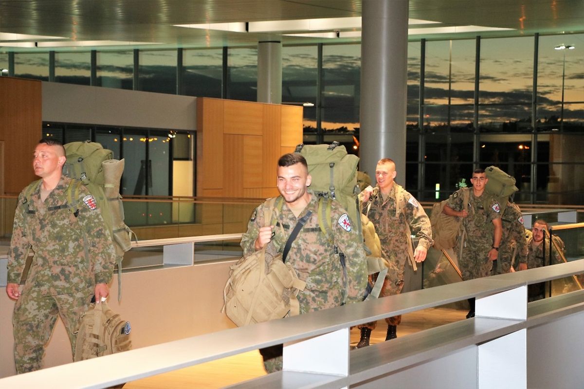 Des larmes de joie ont jailli samedi soir à l'accueil des 23 soldats de retour de mission au Kosovo.