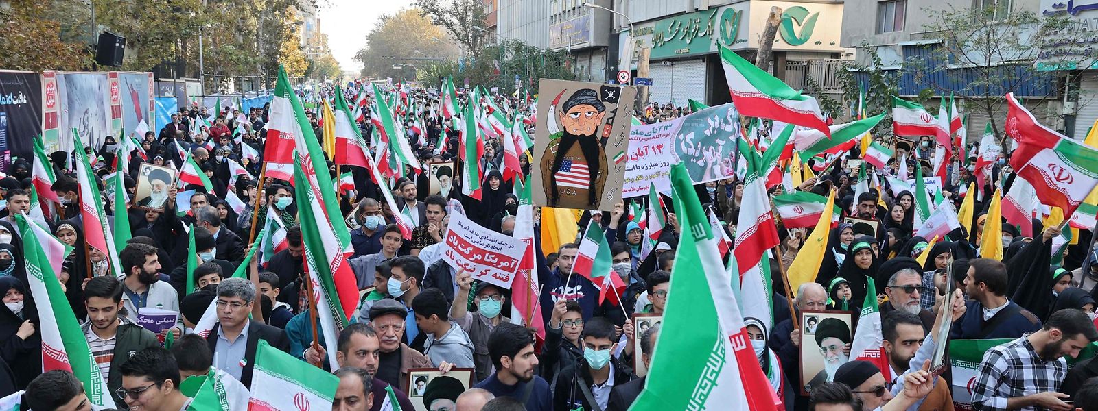 O Irão tem sido abalado por uma vaga de manifestações desde a morte, no passado dia 16 de setembro, de Mahsa Amini.