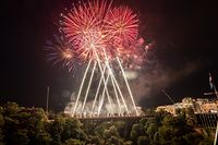 OLYMPUS DIGITAL CAMERAfestivités fête nationale - cortège de la retraite aux flambeaux - feu d'artifice en l'honneur du Grand-Duc  - Luxembourg - Ville -  - 22/06/2022 - photo: claude piscitelli