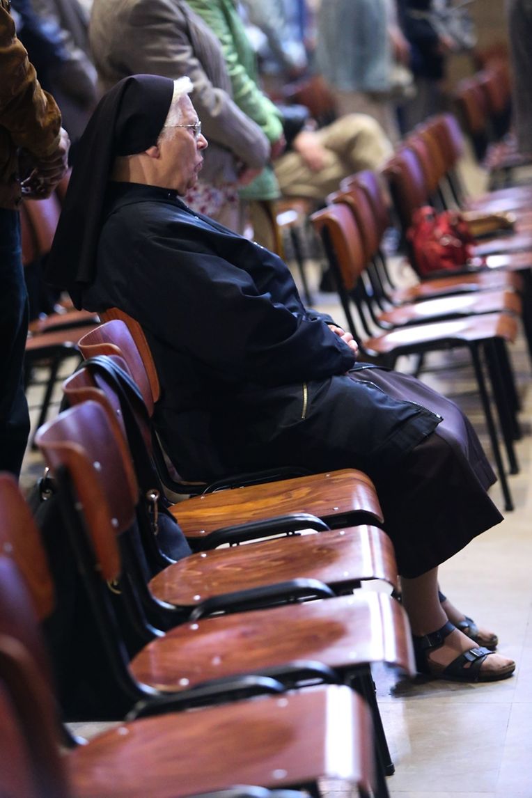  Messe für die neuen Pfarreien: “Diddeleng Saint-Martin“ & “Käldall Notre-Dame-des-Mineurs“. 