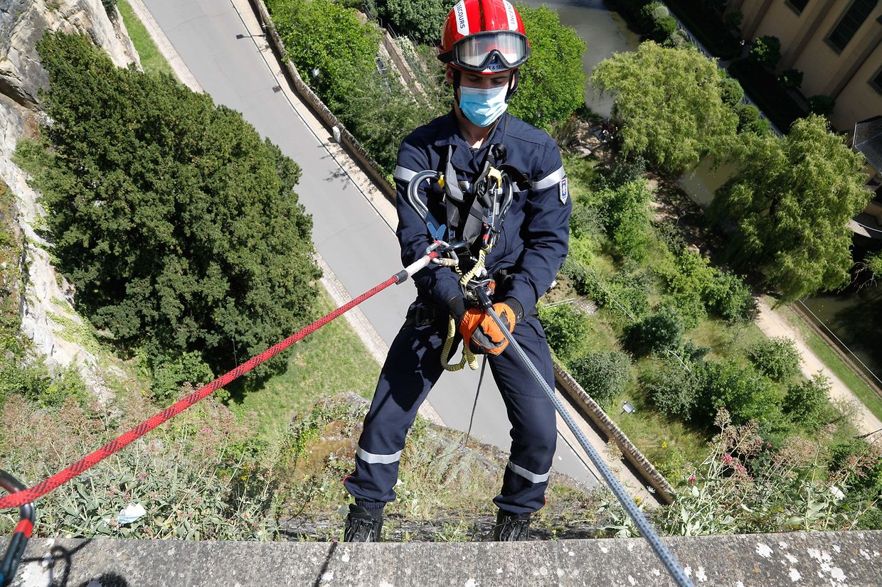 Lokales, Bockfiels, Bockfelsen, Examen, Prüfung, junge Feuerwehrleute lernen über Materialkentnis, Vorstieg und Absichern, Absturtzssicherung Foto: Anouk Antony/Luxemburger Wort