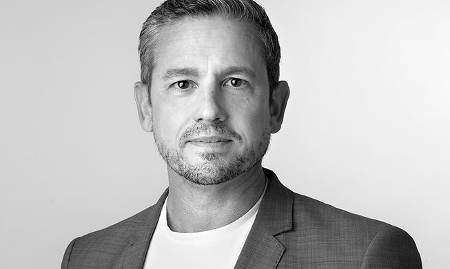 Thomas Klein replaces Rafik Fischer