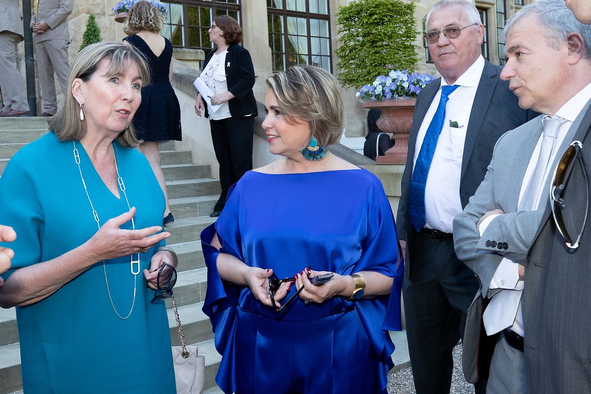 Die Großherzogin mit Lydie Polfer (Luxemburg, Henri Rinnen(Weiswampèach) und Innenminister Dan Kersch.