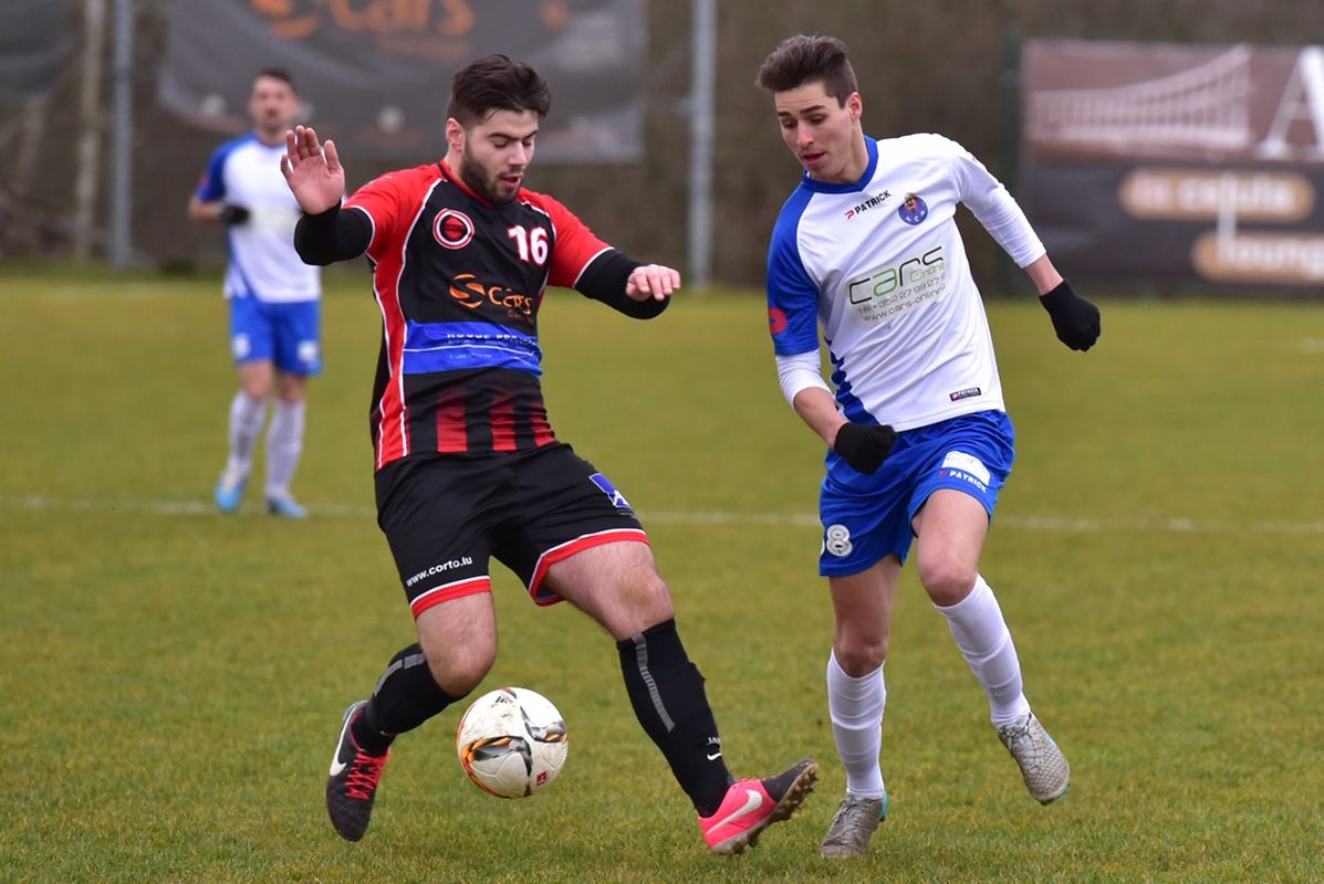 Red Boys Aspelt - AS Luxembourg-Porto 0-1:  Jeff Taveira et William Duarte.